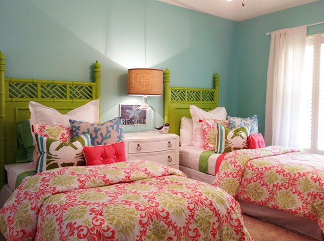 Bright & Beachy Guest Bedroom Makeover